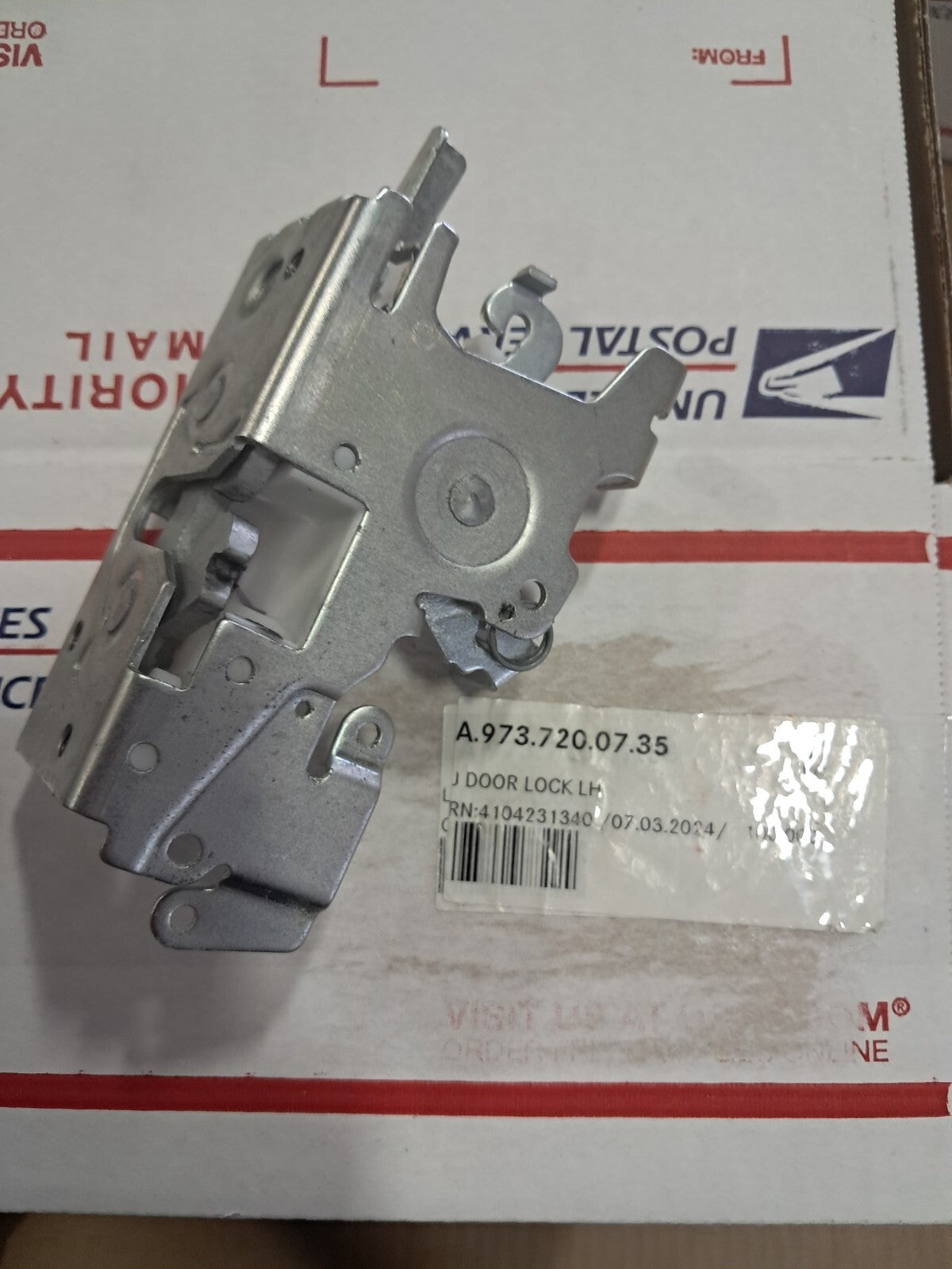 Door lock for Mercedes-benz A9737200735