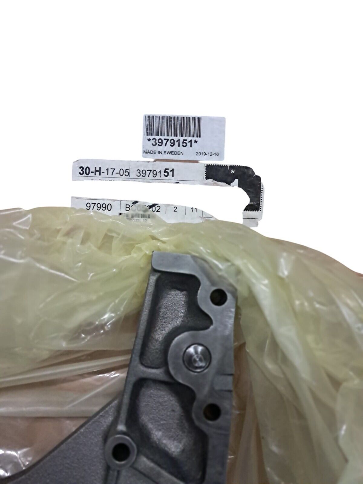 Timing gear casing for Volvo, genuine Volvo 3979151