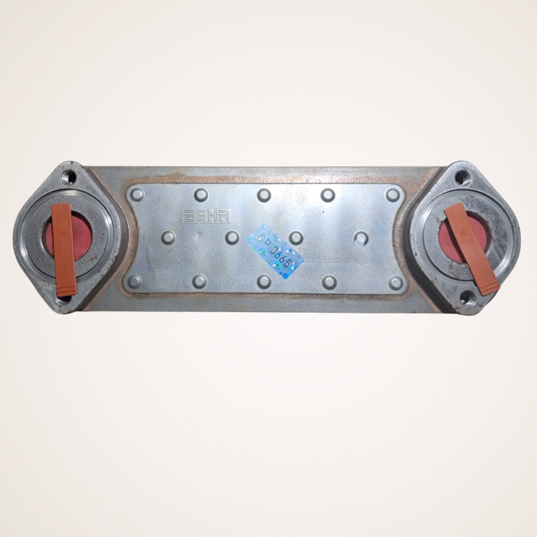 Engine oil cooler , genuine Iveco 4756608